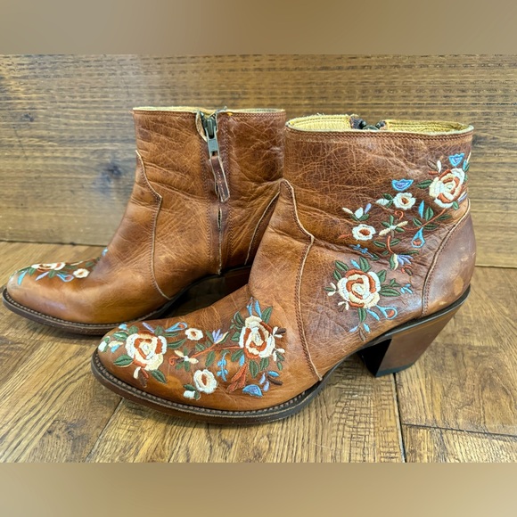 Shyanne Millie Floral Boots Leather Bootie Western Cowgirl Size 10 - Picture 3 of 7
